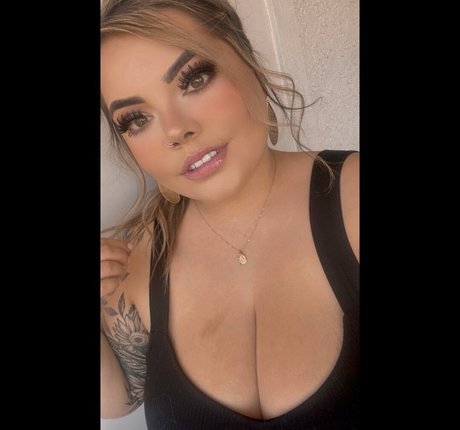 Lilly Zamora best actress pictures