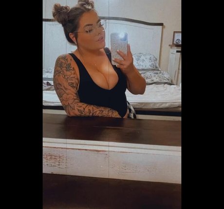 Lilly Zamora erotic actress archive