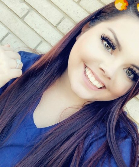 Lilly Zamora nude model pic