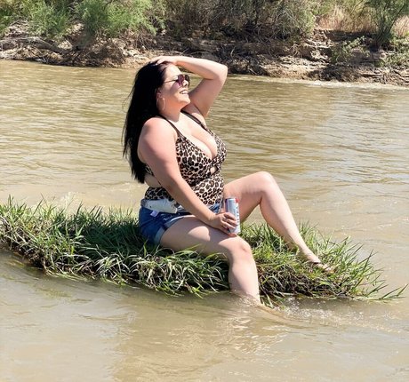 thigh onlyfans free pictures