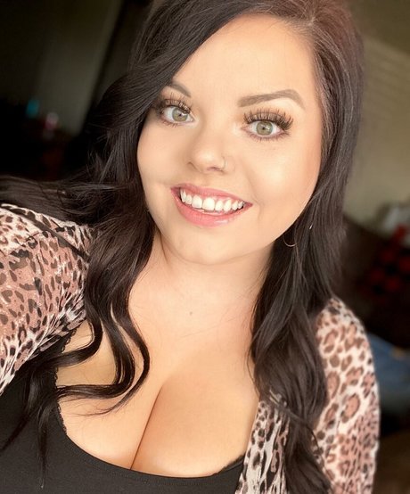 Lilly Zamora top actress pictures