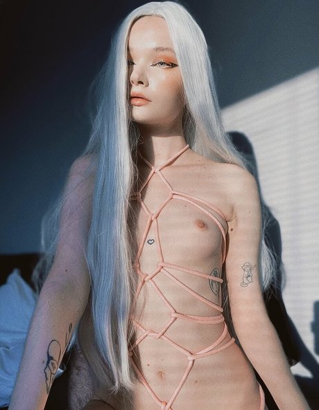 Molly cemma high quality pornstar gallery