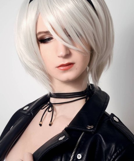 Holly White naked pornstar gallery