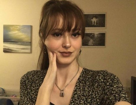 frogs25 erotic pornstar images