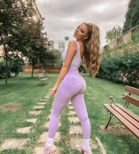 Mamiko model pretty pics