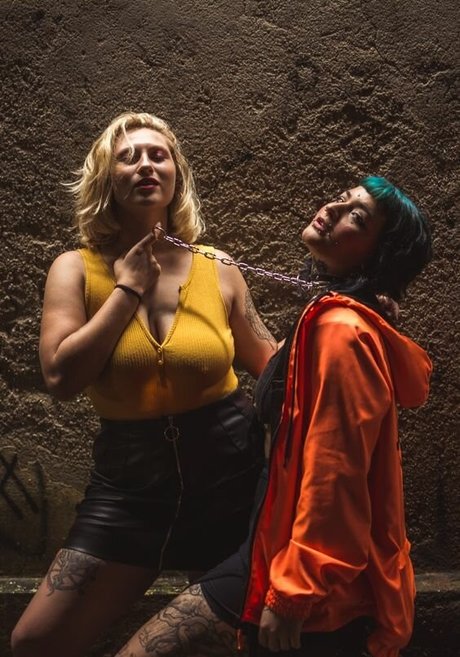 Bru reckless porn model gallery