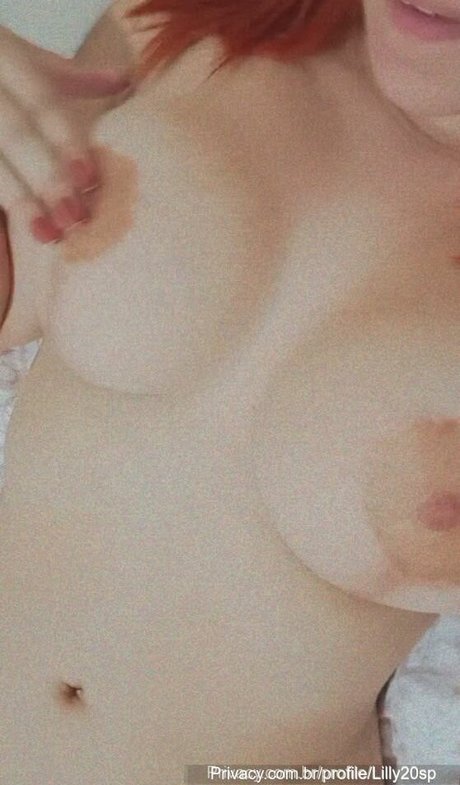 Lilly Sp model top photos