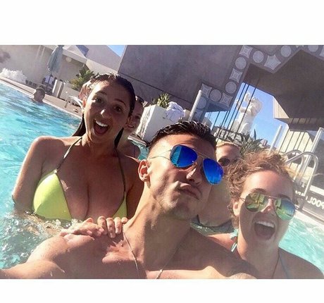 Wears ren high quality star image