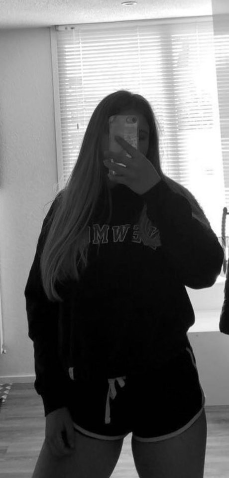 Aline Zwahlen Profile pic