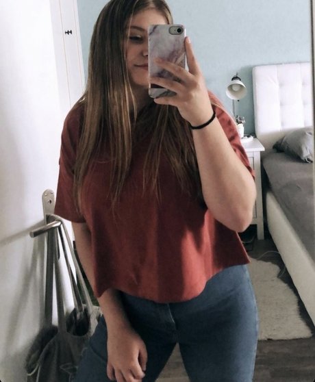 Aline Zwahlen model porn img