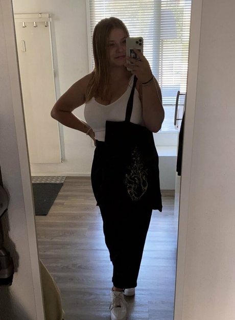 Aline Zwahlen model sex img