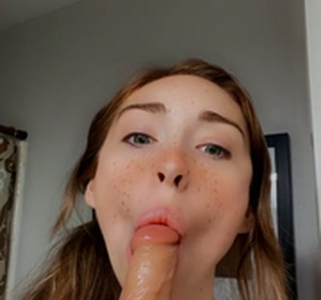 chelsiesAsmr pornstar free photo
