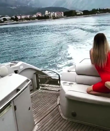 Elena Dostic pretty model pictures