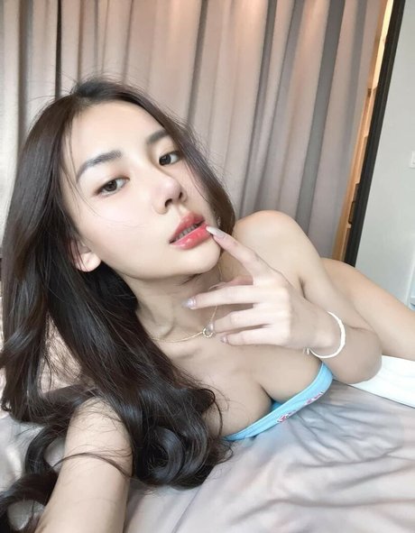 Watsamon star art pics