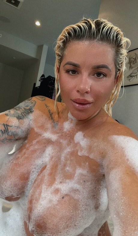 Raluval top model gallery