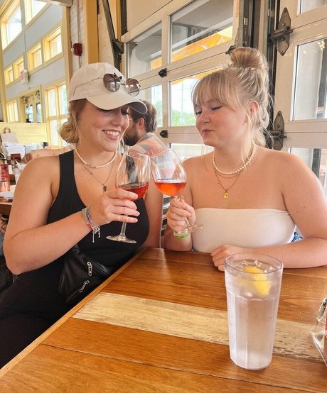 Morgan Watt pornstar sex pictures