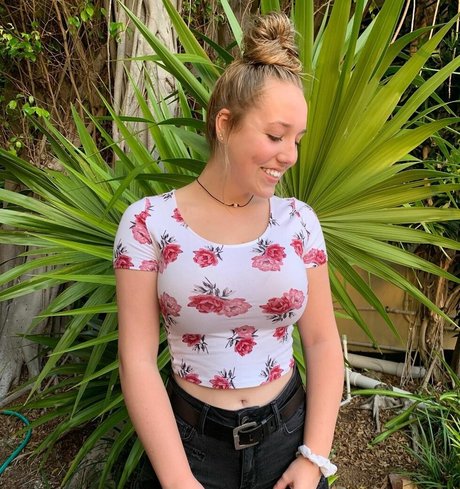 Morgan Watt pornstar img