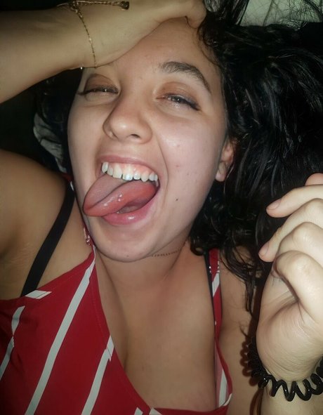 cumslut val nude actress pic