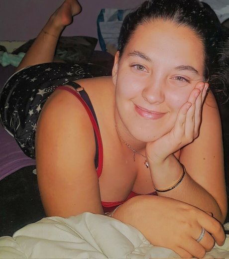 cumslut val model nudes pictures