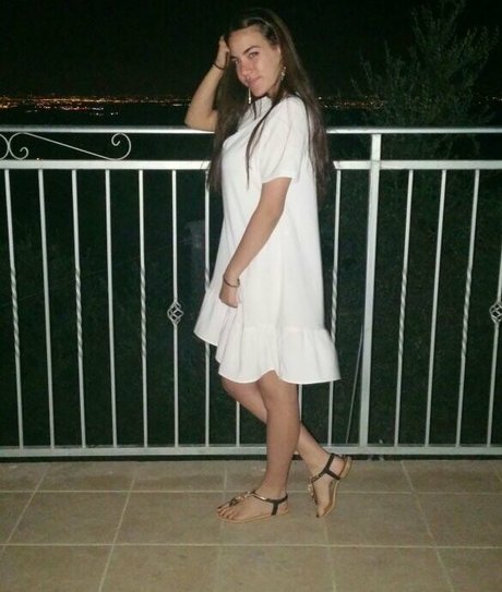 Sara Avni high quality star picture