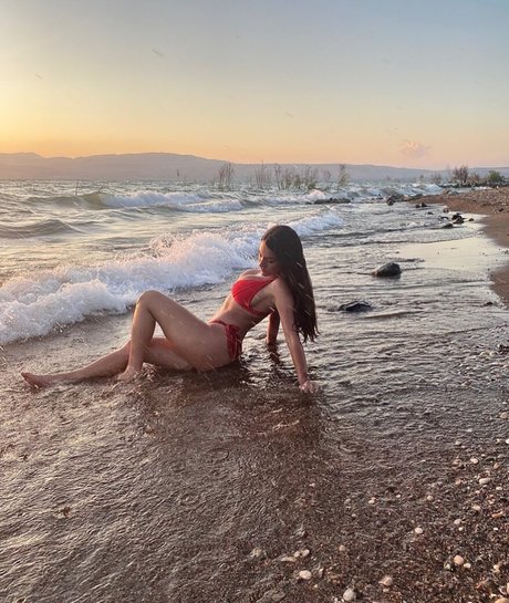 Sara Avni sex star pics