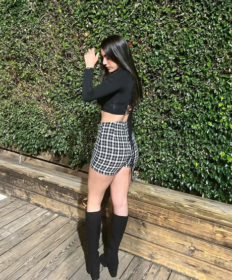 Sara Avni free pornstar images