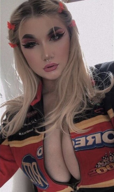 Sophie C naked pornstar pics