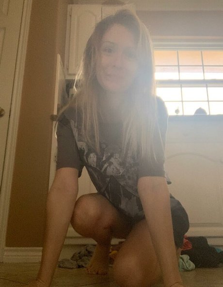 Fill Potential hot pornstar img