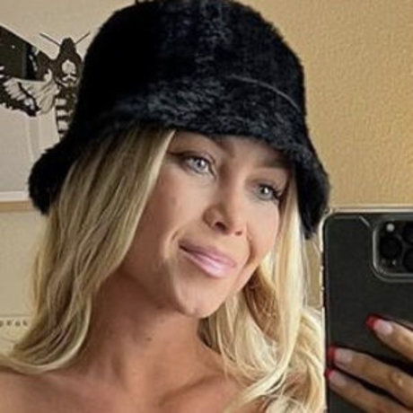 Hailey Ostrom naked pornstar pics