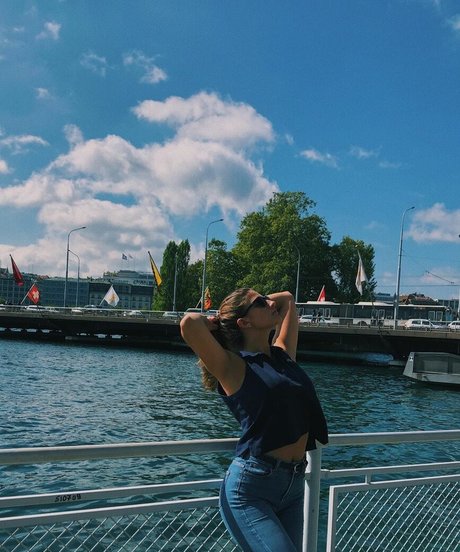 Elissa T model erotic galleries