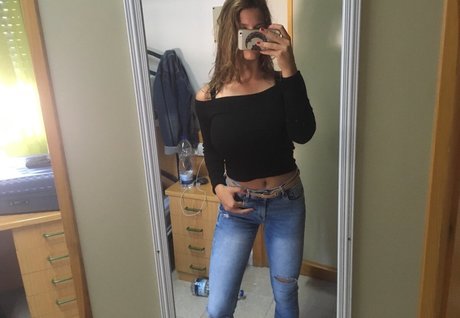 Elissa T hot actress photo