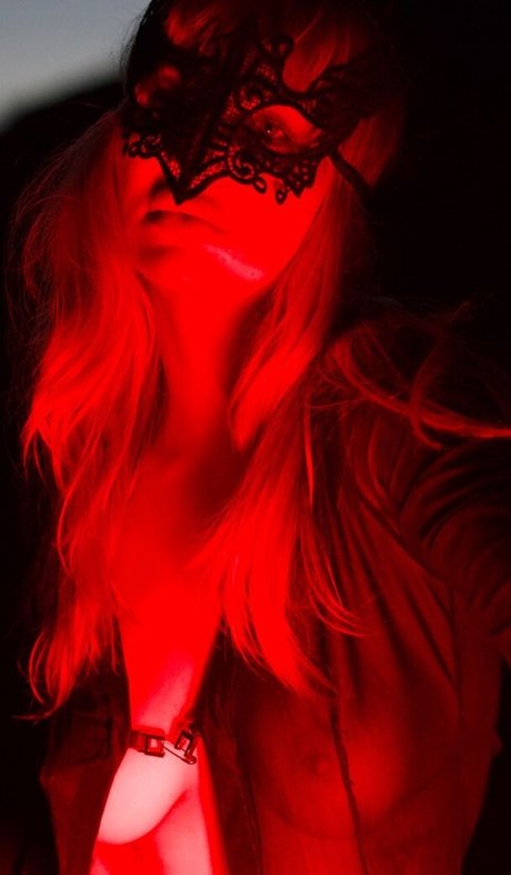 Anya Nicolodi star high quality img