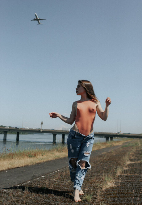 Peacelynn xxx model images