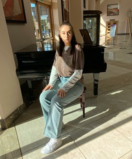 Soph Alice Profile pic