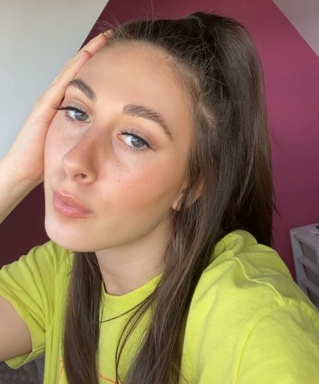 Soph Alice sex model pics