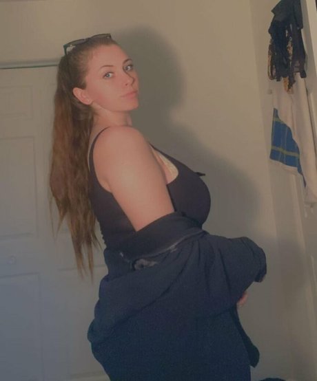 Lily Patrick model erotic photo