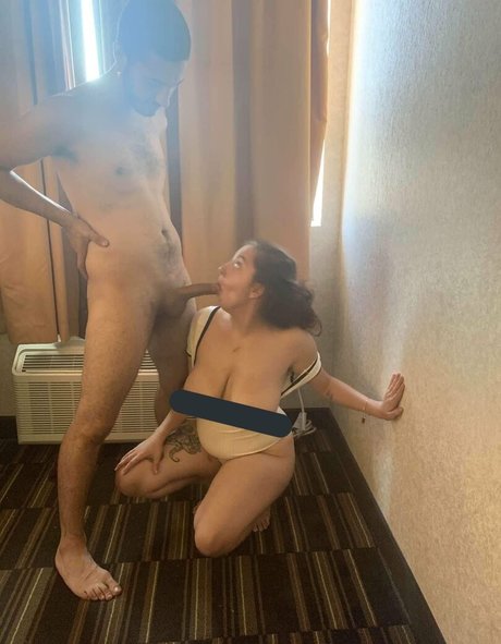 Shytheshowergrl model pretty image