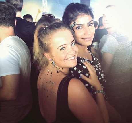 Kirsty Eccleston art model galleries