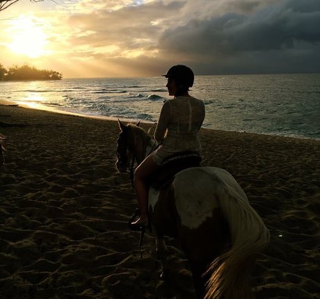 Jenna Ashley model sexy pic