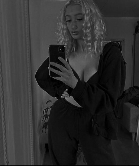 Cecilie M Paasch sexy pornstar gallery