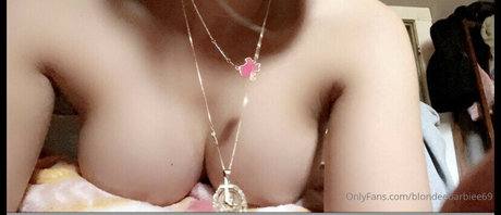 blondeebarbiee69 perfect pornstar pic