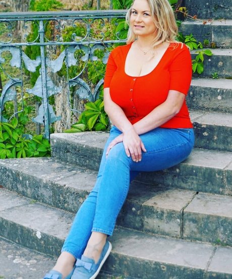 pati rose_ Profile pic