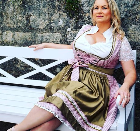 pati rose_ beautiful model photo