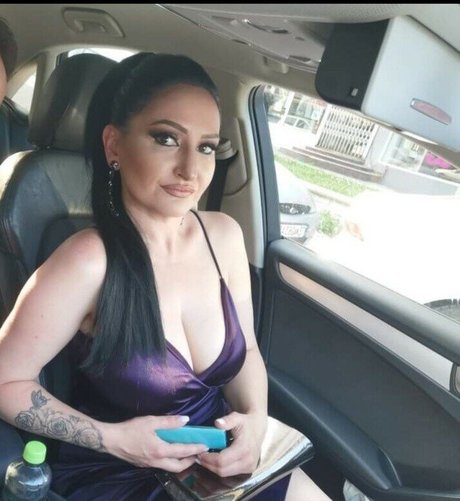 Maja Serafimoska pornstar top pic