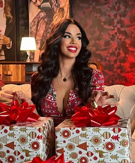 Knoll Doll pretty star images