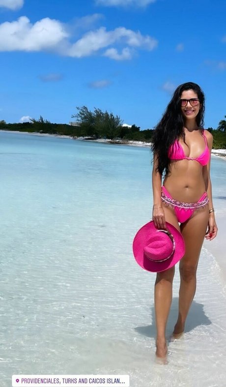 Daniela Albuquerque hot model galleries