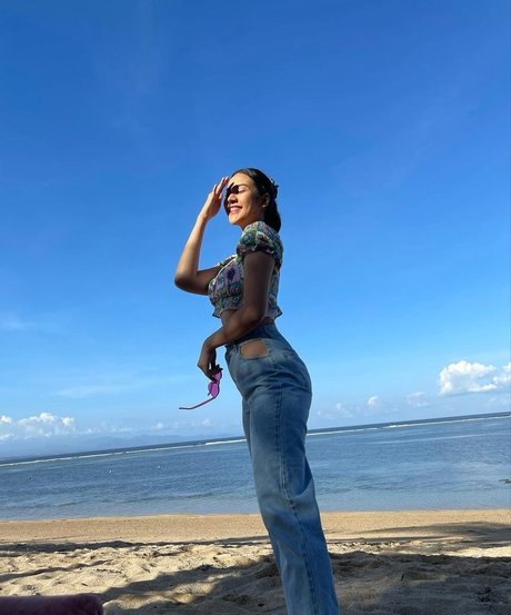 Anya Geraldine pornstar img