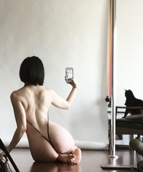 Ioveil exclusive actress photos