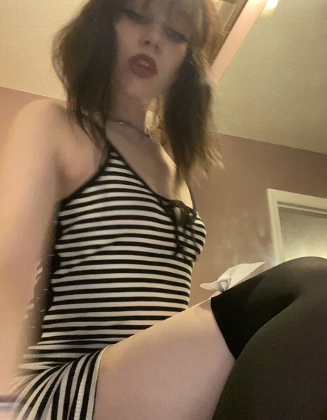 sluttylilypad naked pornstar pictures