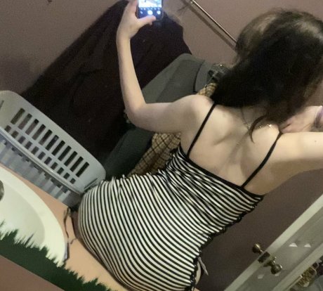 sluttylilypad free actress images